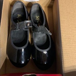 Toddler tap shoes